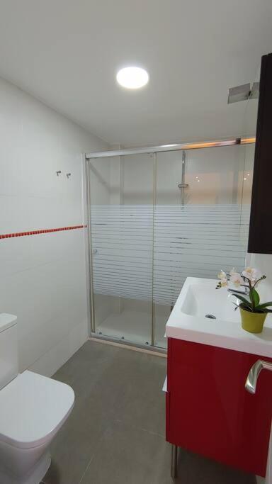 Precioso Apartamento Frente A La Playa Torre Del Mar Ngoại thất bức ảnh