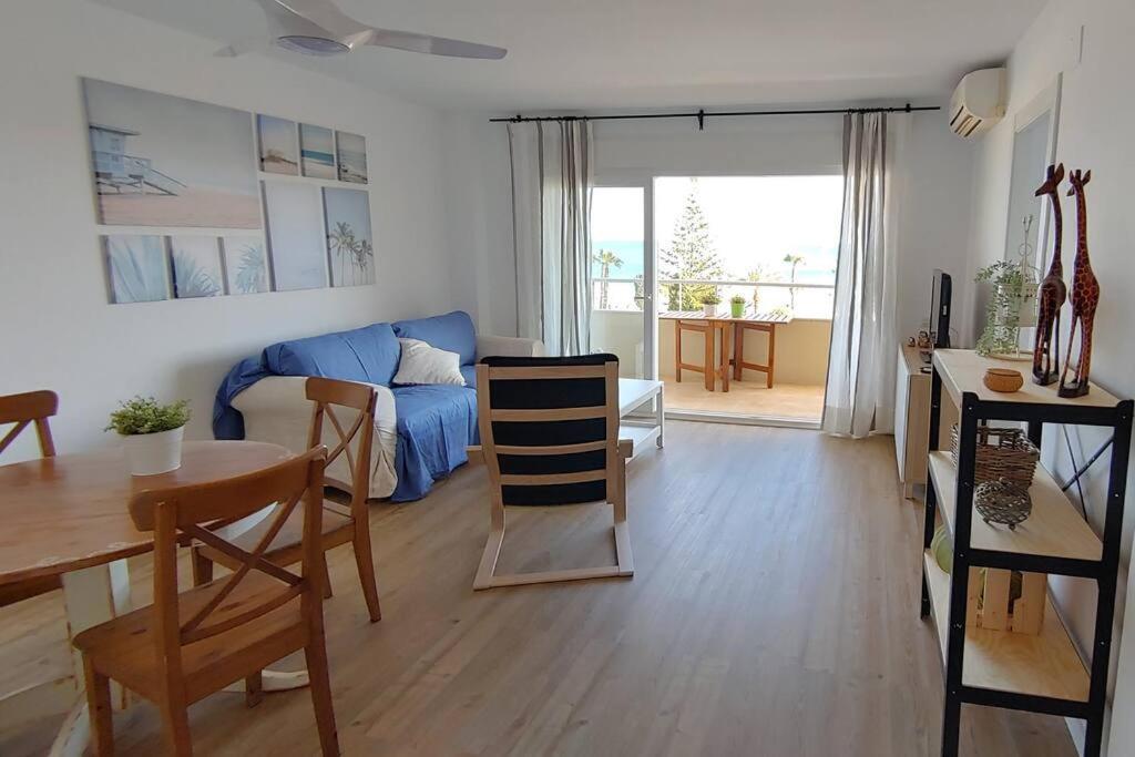 Precioso Apartamento Frente A La Playa Torre Del Mar Ngoại thất bức ảnh
