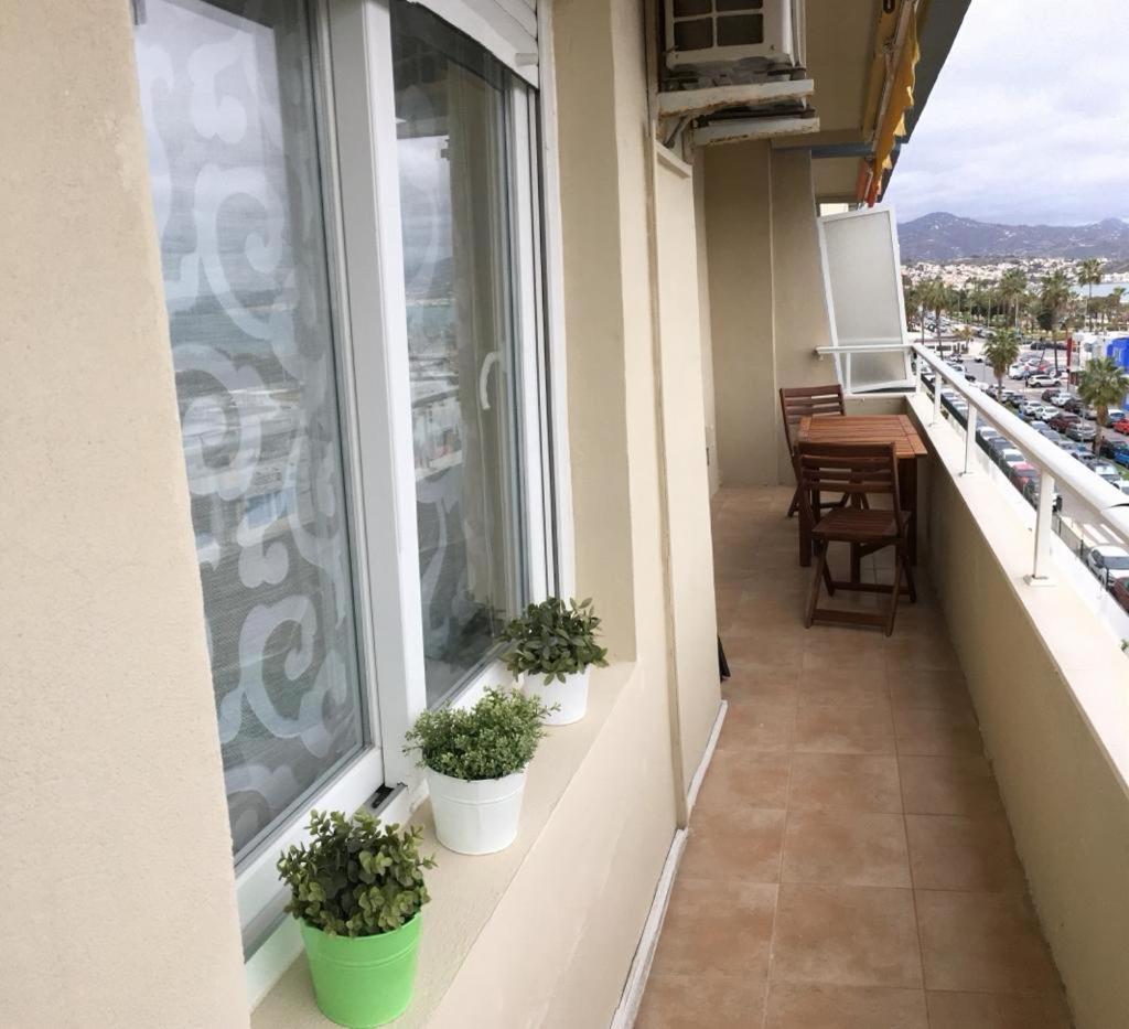 Precioso Apartamento Frente A La Playa Torre Del Mar Ngoại thất bức ảnh